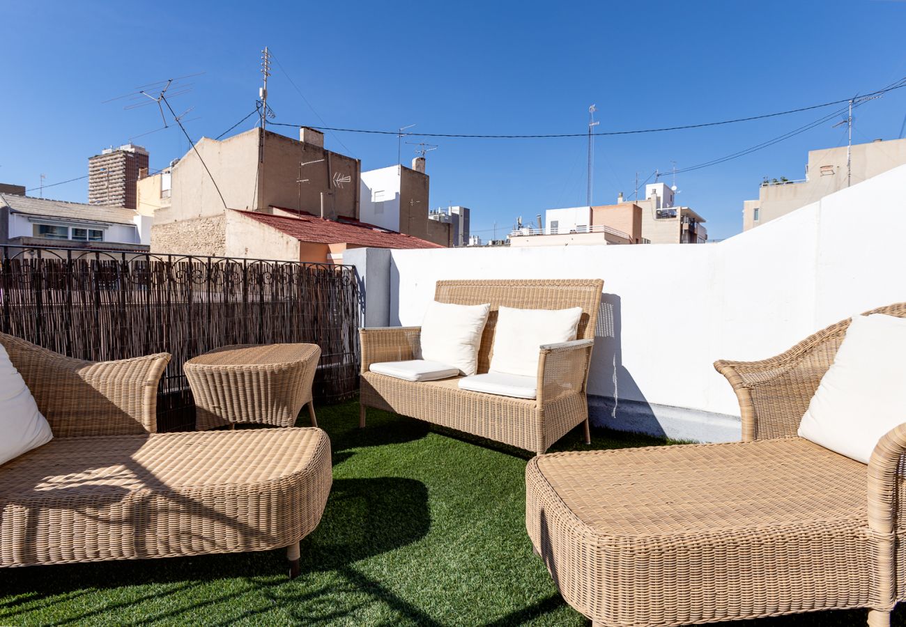 Apartamento en Alicante - Penthouse by United Renters