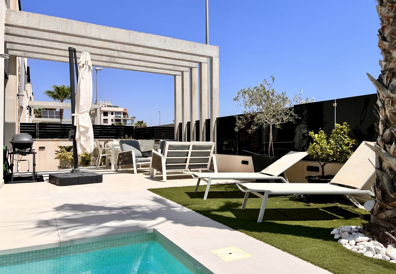 Chalet en Orihuela - Cape Villa in Cabo de Roig by Perfectly Rentals