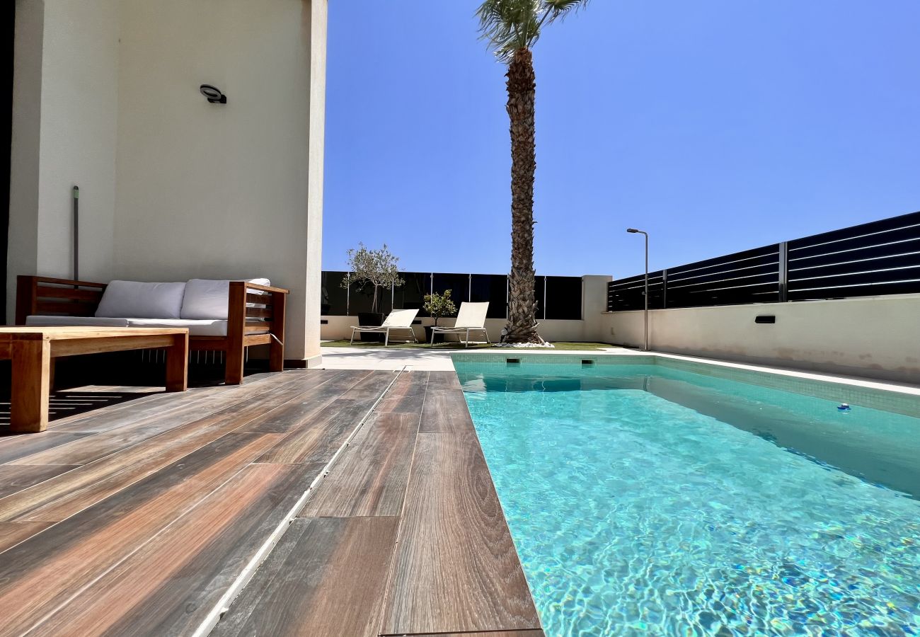 Chalet en Orihuela - Cape Villa in Cabo de Roig by Perfectly Rentals