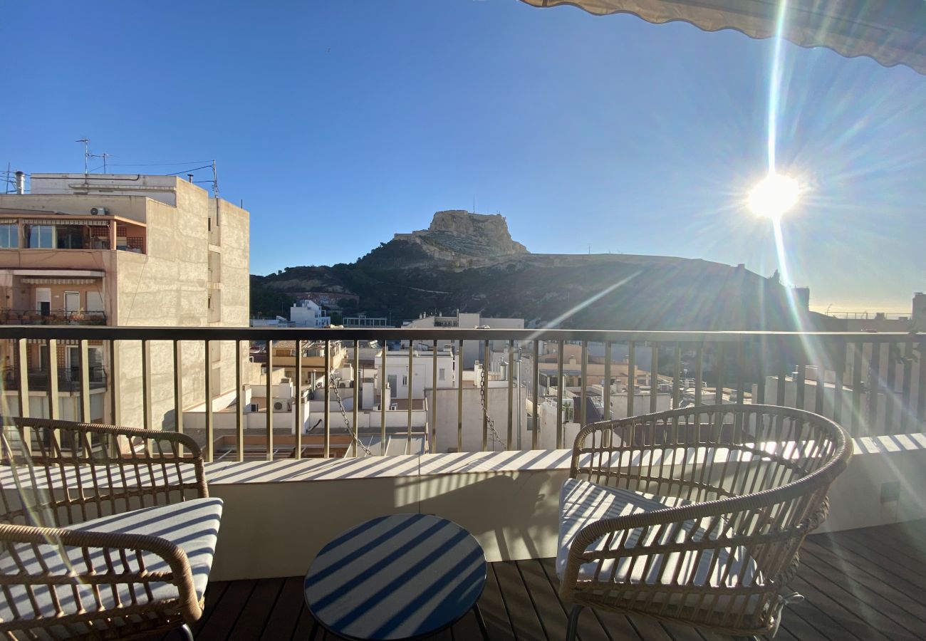 Apartamento en Alicante - Penthouse with Castle view