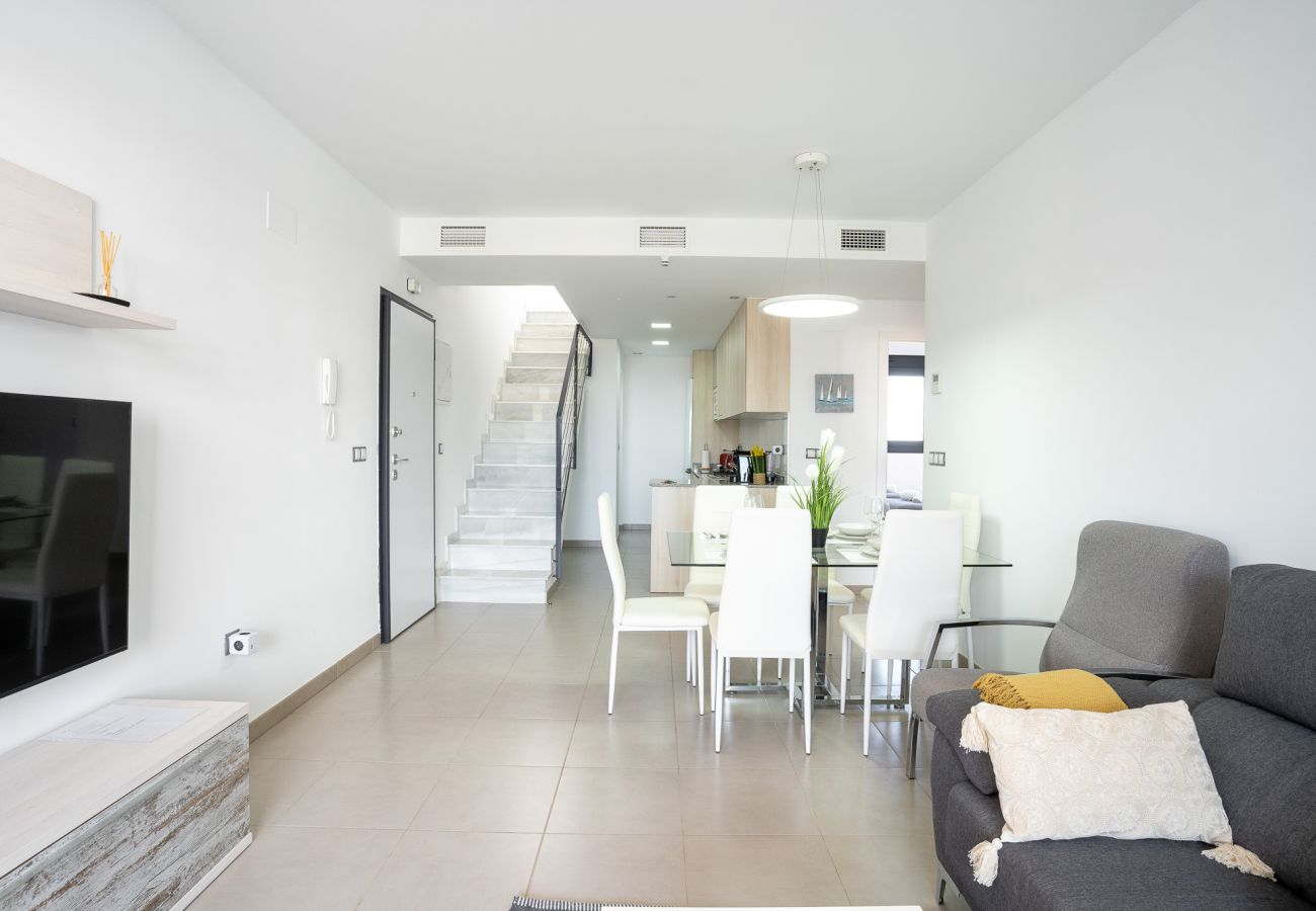 Apartamento en Arenales del Sol - Arenales Bahia Penthouse by Perfectly Rentals