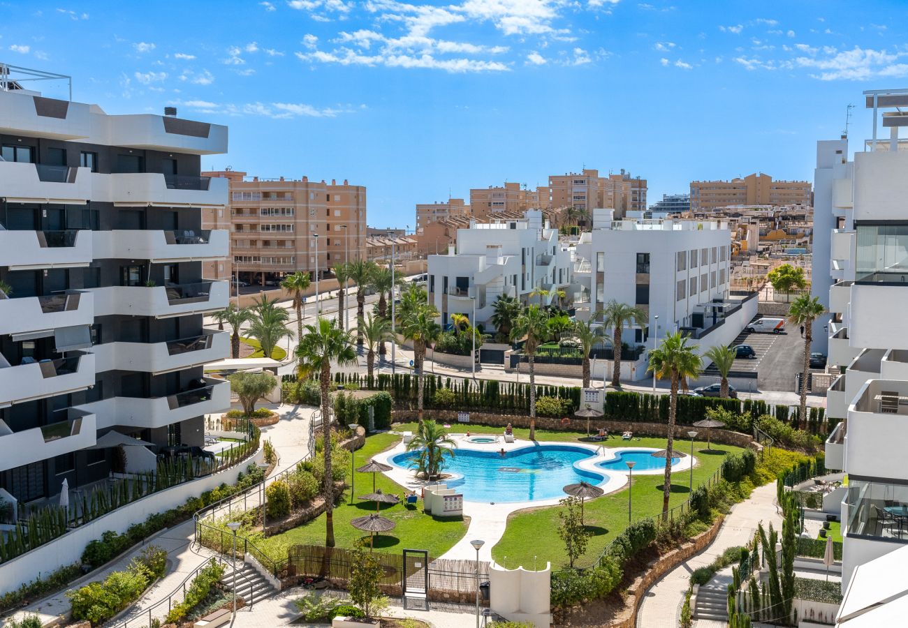 Apartamento en Arenales del Sol - Arenales Bahia Penthouse by Perfectly Rentals