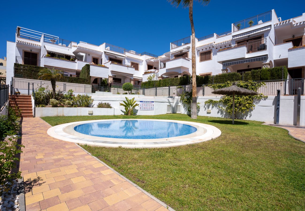 Bungalow en Torrevieja - Pura Vida Beach Apartment by Perfectly Rentals