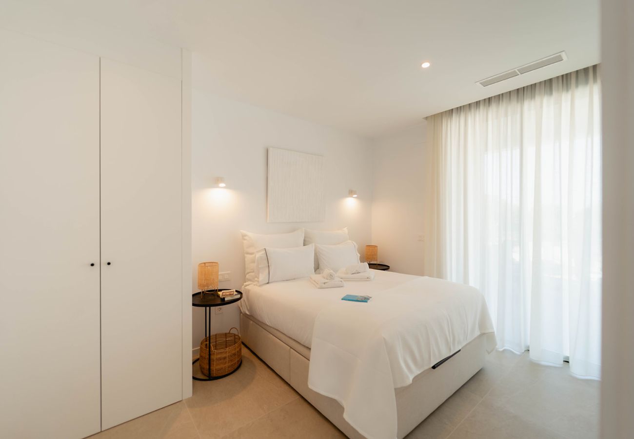 Apartahotel en Villajoyosa - PureSea by United Renters 0.2