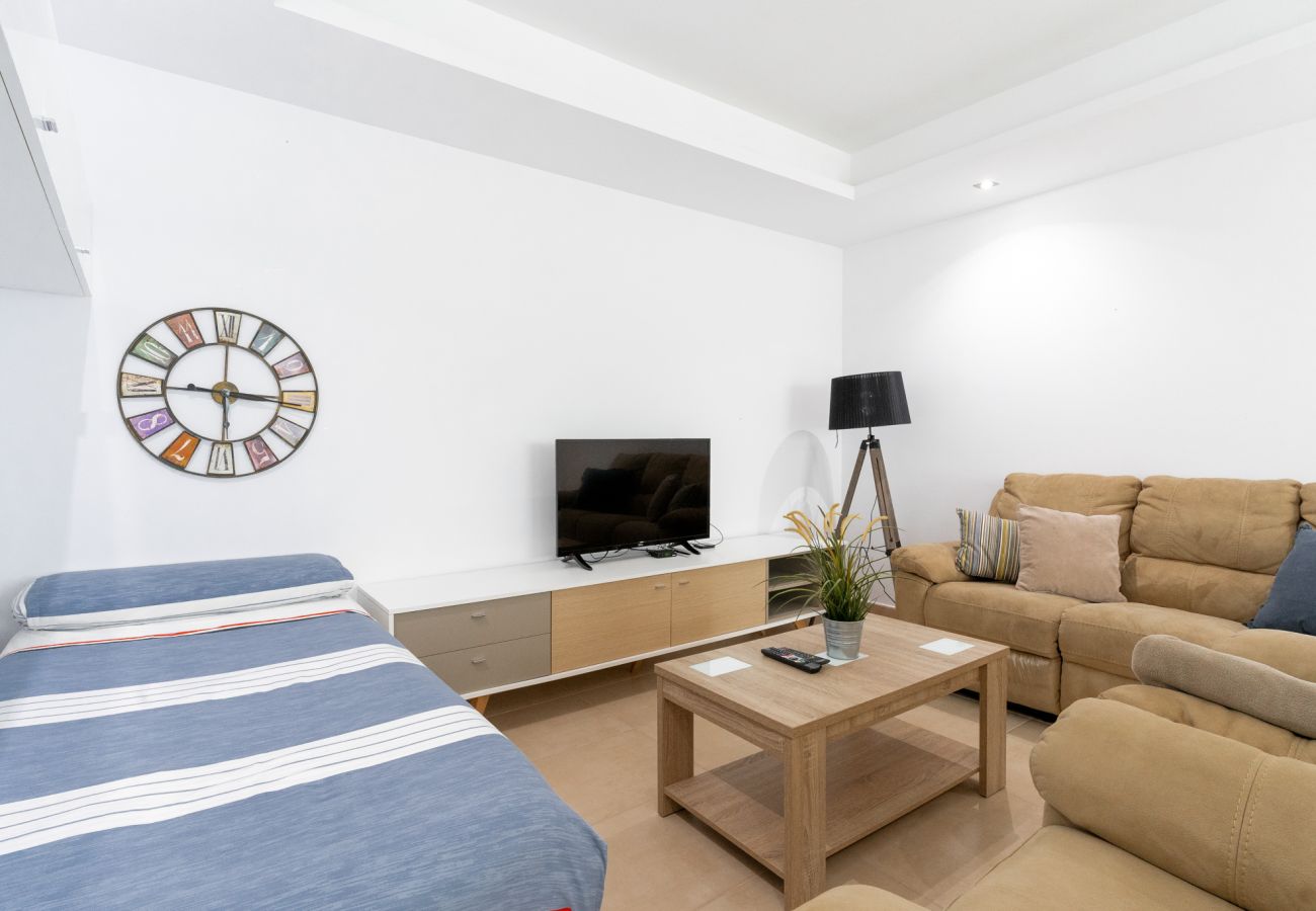 Townhouse in Torrevieja - Gandhi White Villa by Perfectly Rentals