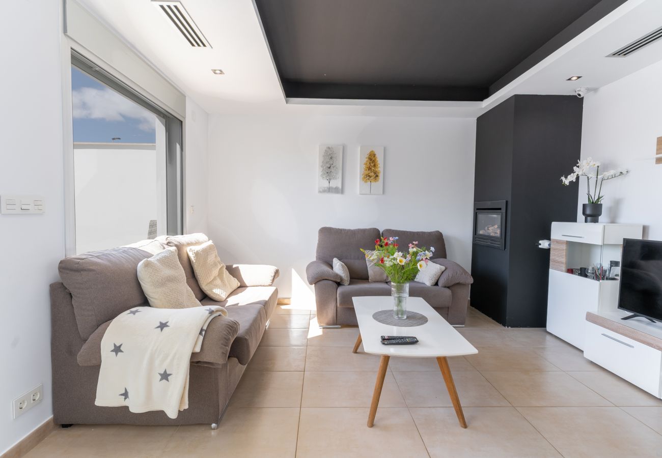 Townhouse in Torrevieja - Gandhi White Villa by Perfectly Rentals