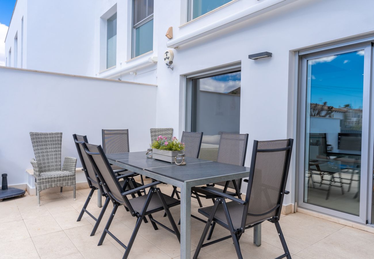 Townhouse in Torrevieja - Gandhi White Villa by Perfectly Rentals