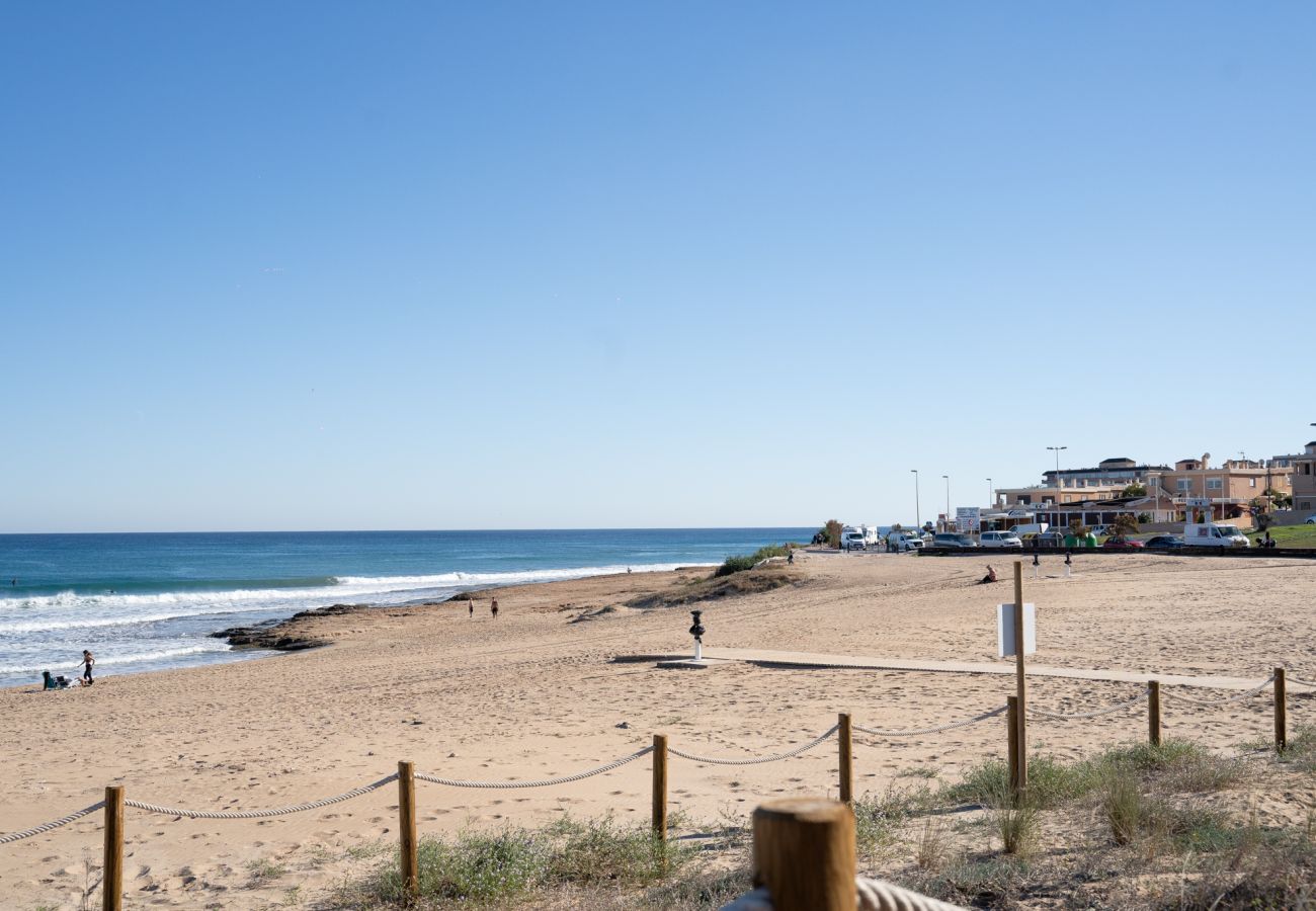 Apartment in Torrevieja - Beach Apartment Green Terrace La Mata