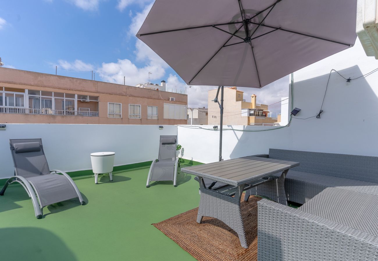 Apartment in Torrevieja - Beach Apartment Green Terrace La Mata