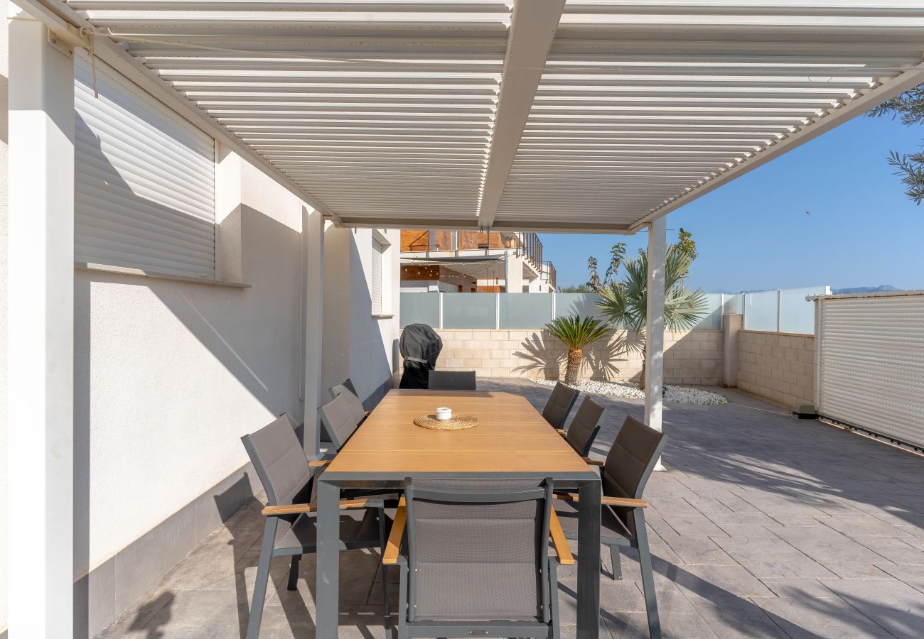 Chalet in Gran Alacant - Villa Oasis del Sol Gran Alacant by United Renters