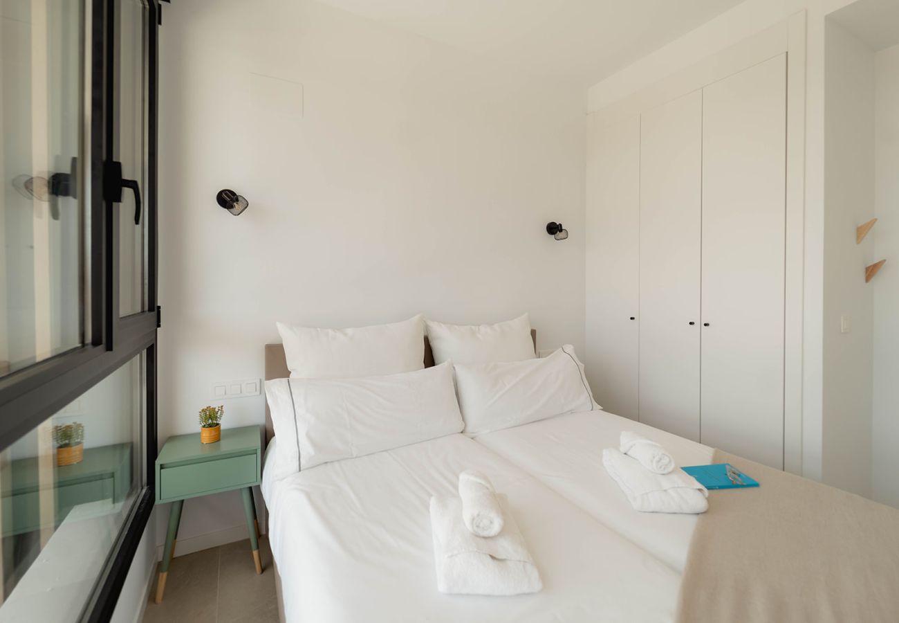 Aparthotel in Villajoyosa - PureSea by United Renters 1.1